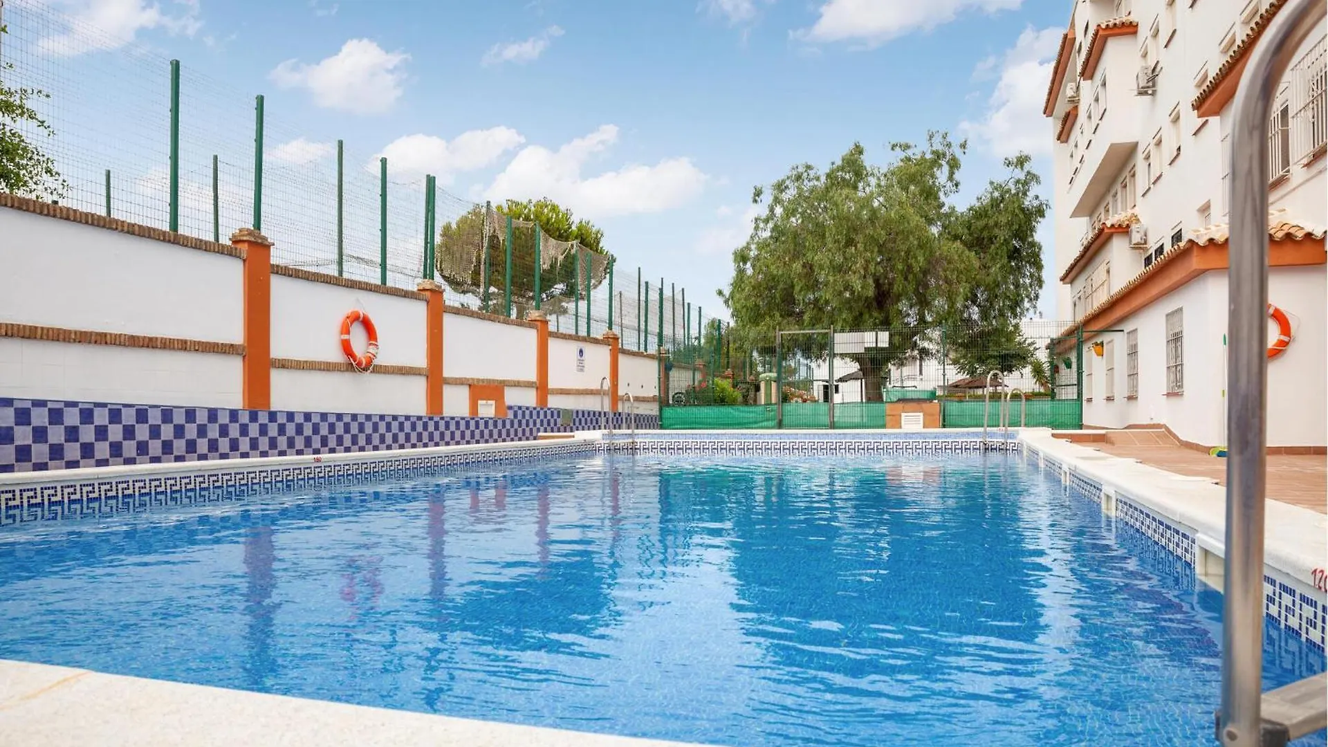 2 Bedroom Lovely Apartment In Matalascanas
