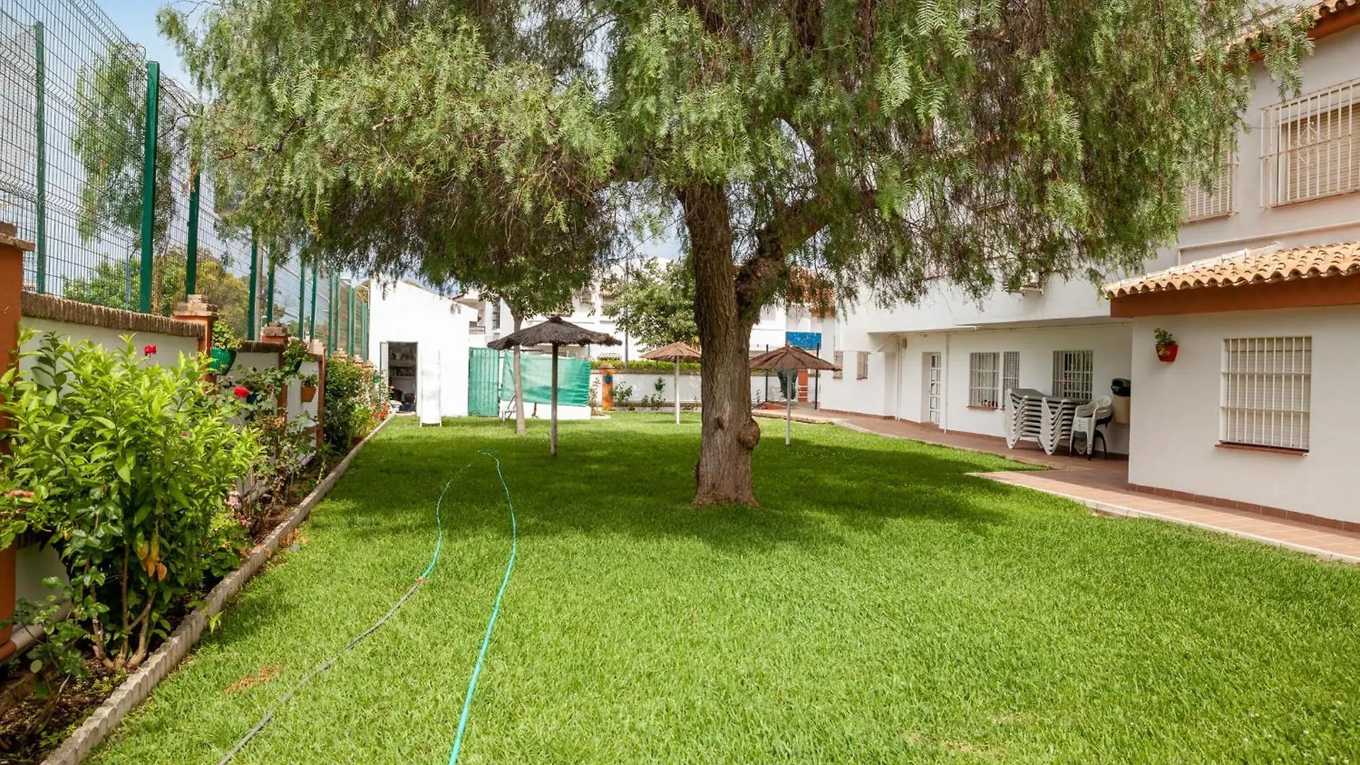 2 Bedroom Lovely Apartment In Matalascanas 0*,